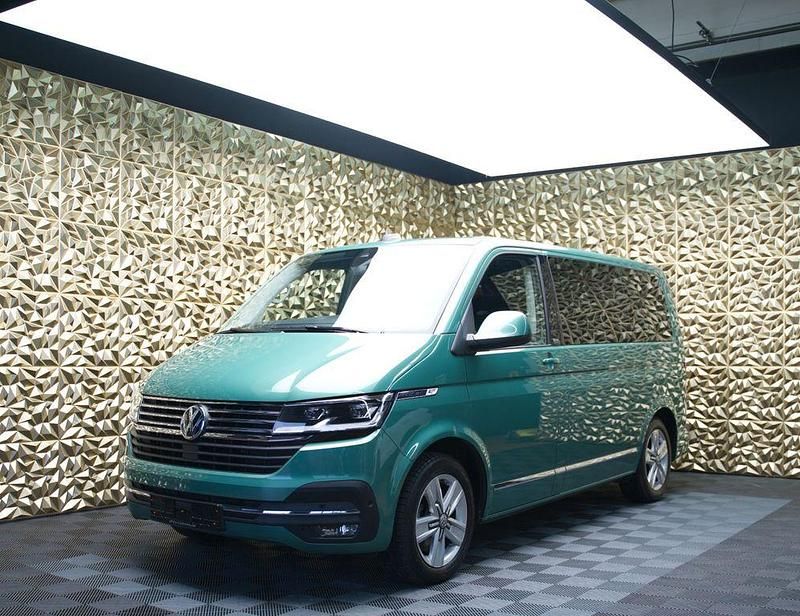 Bay leaf green Gebraucht 2022 VW Multivan Generation Six Van | 44.740 € (Etwas zu teuer) - Bild 1/4