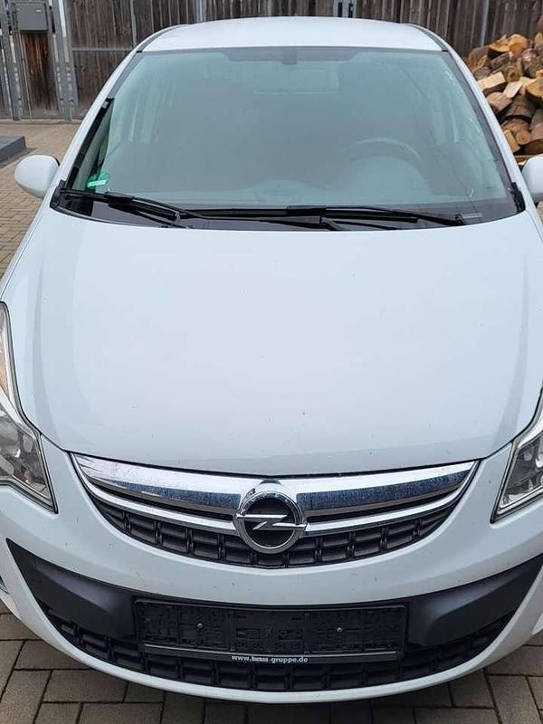 Gebraucht Opel Corsa Satellite 87 PS (63 kW) 2011 Weiß Limousine