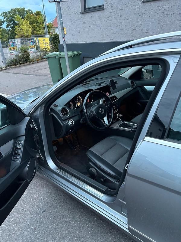 Silber Gebraucht 2012 Mercedes C200 Kombi | 4.350 € (Teuer) - Bild 1/4