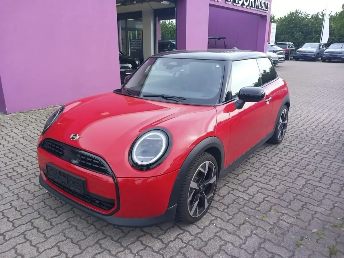 Gebraucht Mini Cooper Classic 156 PS (114 kW) 2024 Chili rot Kleinwagen