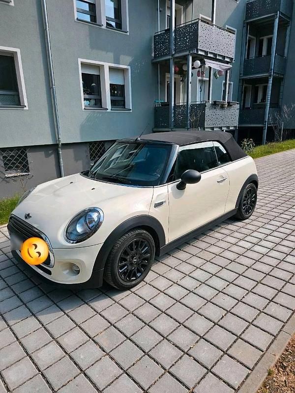 Gebraucht Mini One Cabriolet 102 PS (75 kW) 2016 Weiß Cabrio