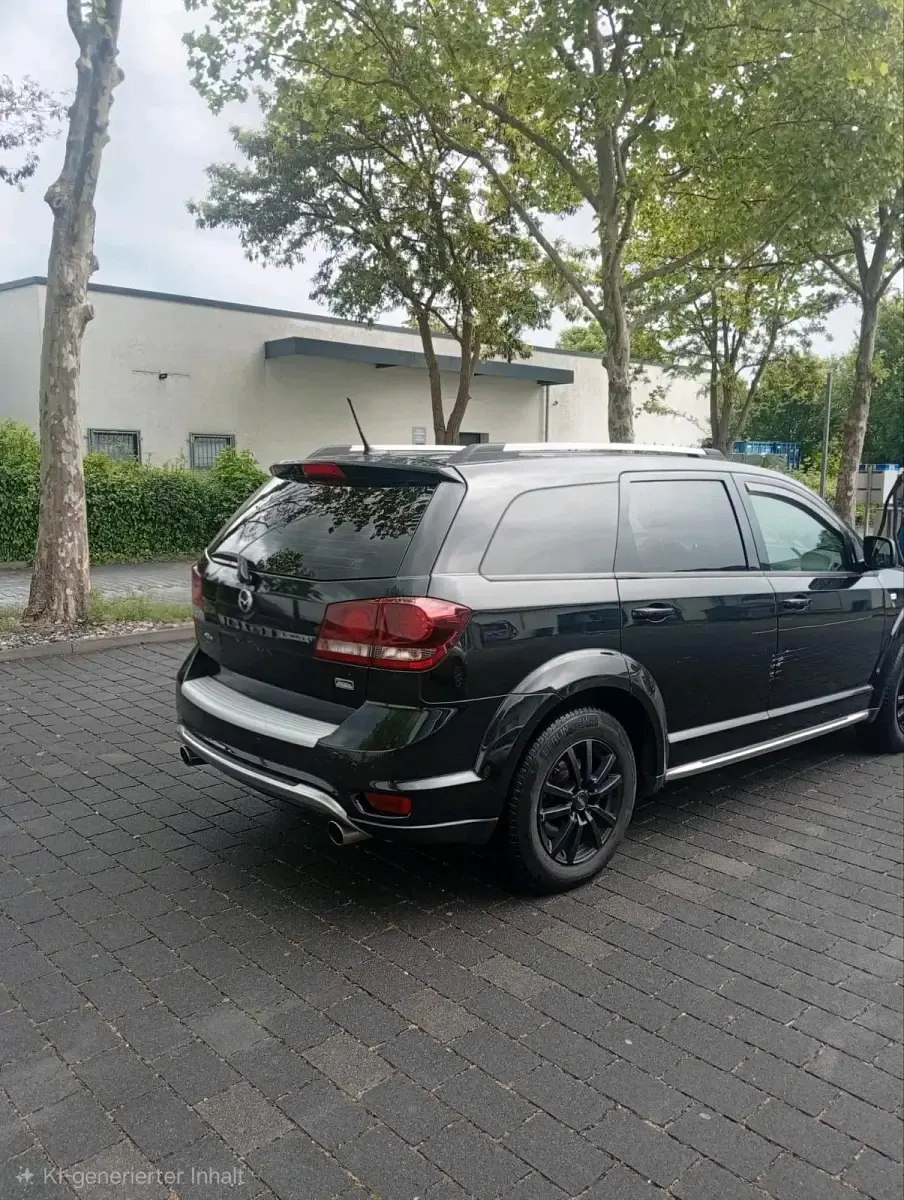 Gebraucht Fiat Freemont 170 PS (125 kW) 2014 Schwarz SUV