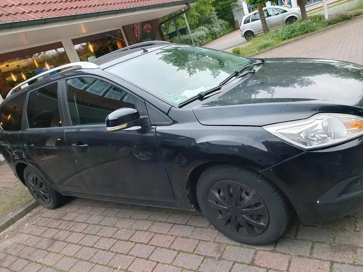 Gebraucht Ford Focus 140 PS (102 kW) 2009 Kombi