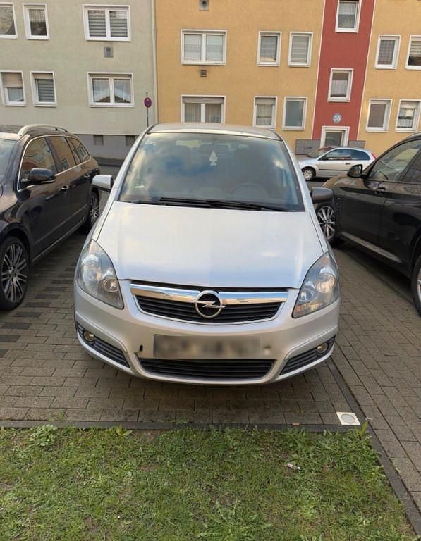 Gebraucht Opel Zafira 120 PS (88 kW) 2006 Silber Van / Kleinbus