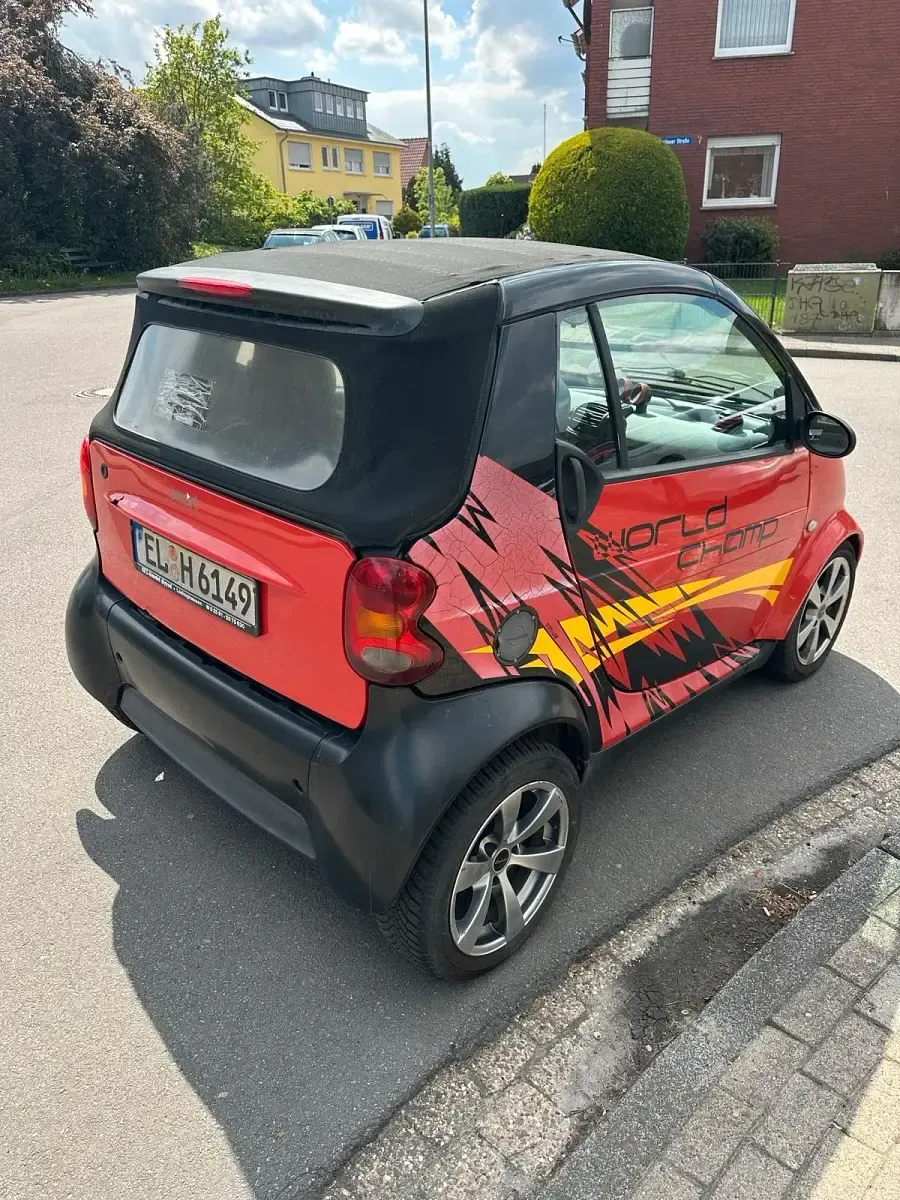 Używany Smart ForTwo Cabrio 55 KM (40 kW) 2003 Czerwony Kabriolet