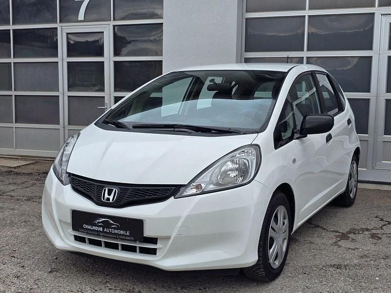 Gebraucht Honda Jazz S Cool 90 PS (66 kW) 2015 Weiß Kleinwagen