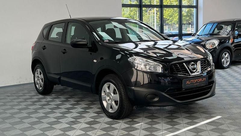 Schwarz Gebraucht 2012 Nissan Qashqai Visia SUV | 9.444 € - Bild 1/4