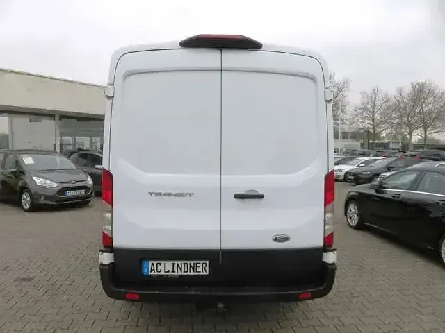 Używany Ford Transit 131 KM (96 kW) 2021 Biały Sedan/Limuzyna