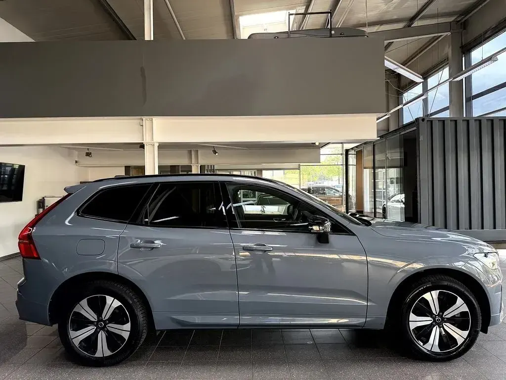 Gebraucht Volvo XC60 R-Design 455 PS (334 kW) 2023 Thunder grey / metallic (metallic) SUV