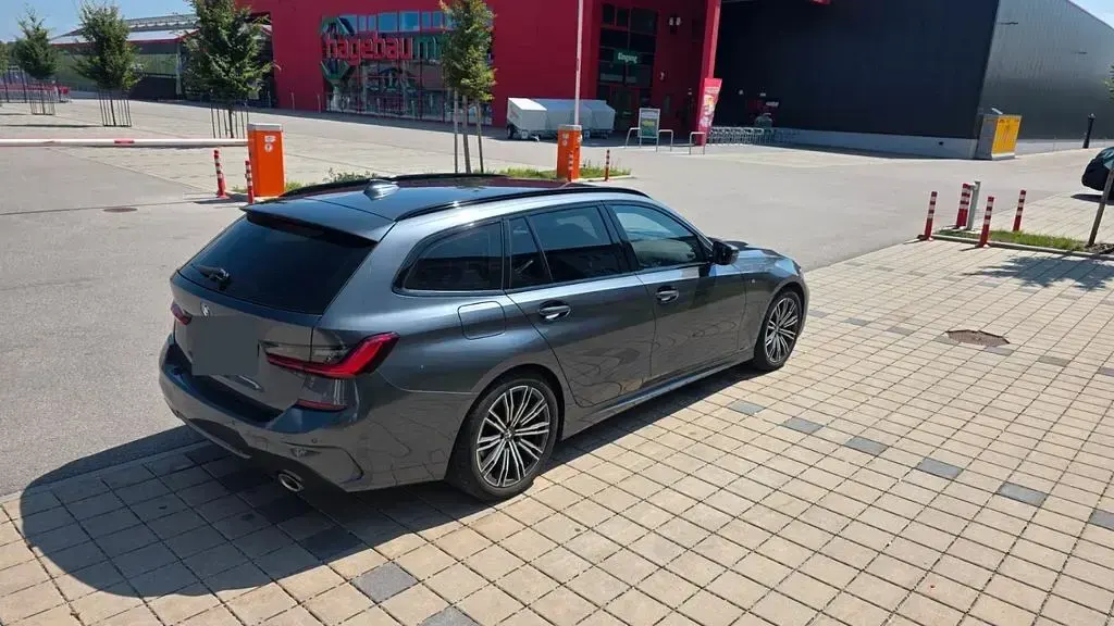 Gebraucht BMW 320 M Sport 190 PS (139 kW) 2020 Grau Kombi