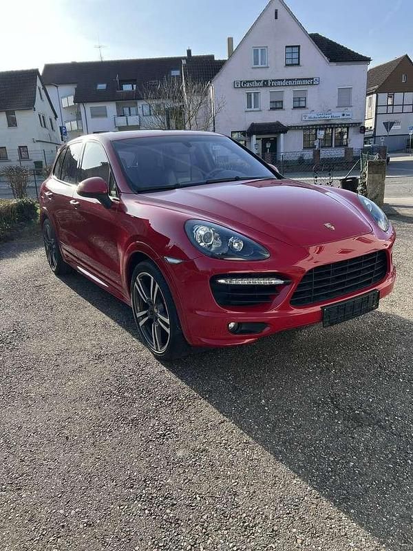 Gebraucht Porsche Cayenne GTS 420 PS (308 kW) 2012 Rot SUV