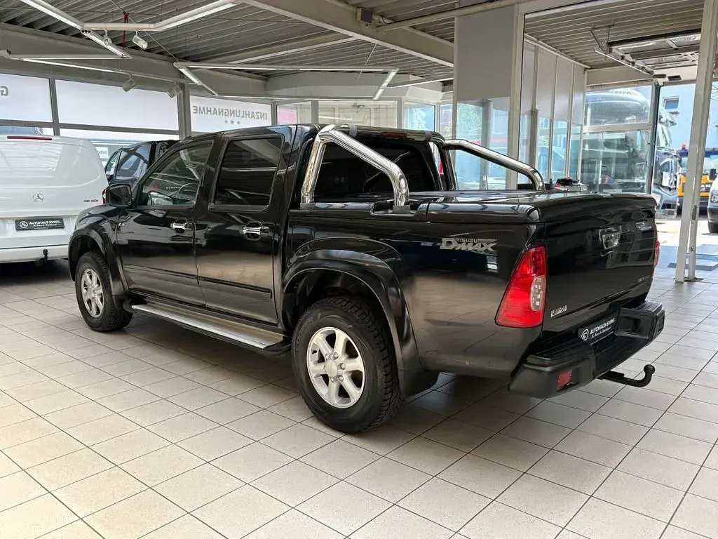 Second-hand Isuzu D-Max 163 CP (119 kW) 2008 Negru Pickup