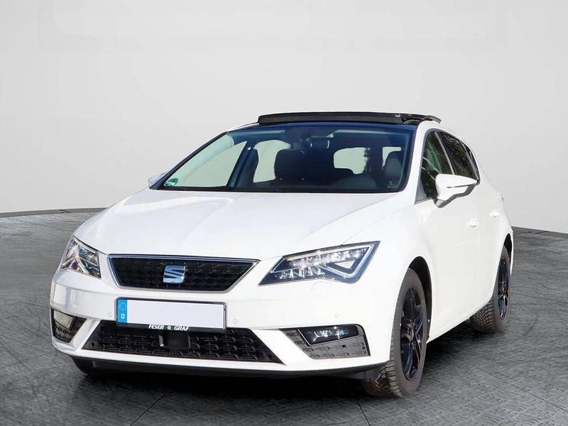Gebraucht Seat Leon Style Plus 131 PS (96 kW) 2019 Weiß Limousine