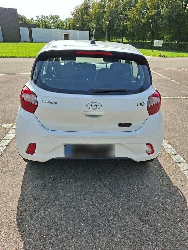 Gebraucht Hyundai i10 Select 67 PS (49 kW) 2020 Weiß Kleinwagen