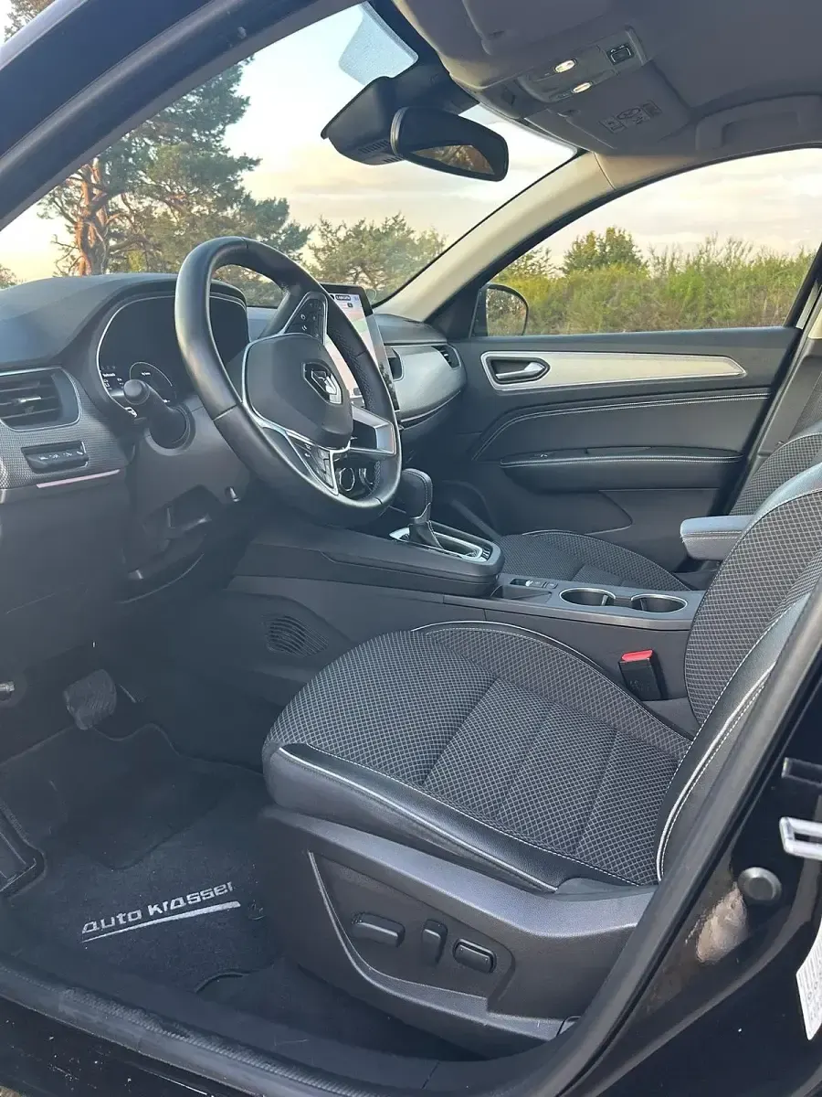 Gebraucht Renault Arkana 145 PS (106 kW) 2022 Schwarz SUV