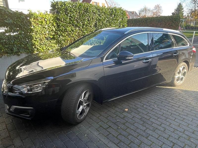 Schwarz Gebraucht 2017 Peugeot 508 Allure Kombi | 13.700 € (Fairer Preis) - Bild 1/4