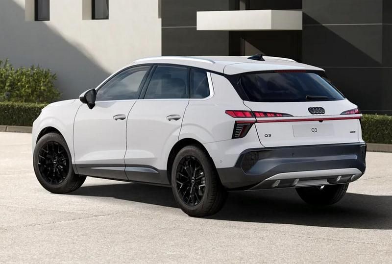 Neu Audi Q3 Ambiente 204 PS (150 kW) 2025 Pfeilgrau perleffekt SUV