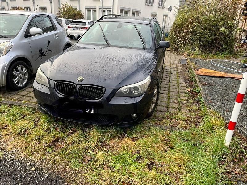 Schwarz Gebraucht 2006 BMW 523 M Sport Kombi | 4.900 € (Guter Preis) - Bild 1/4