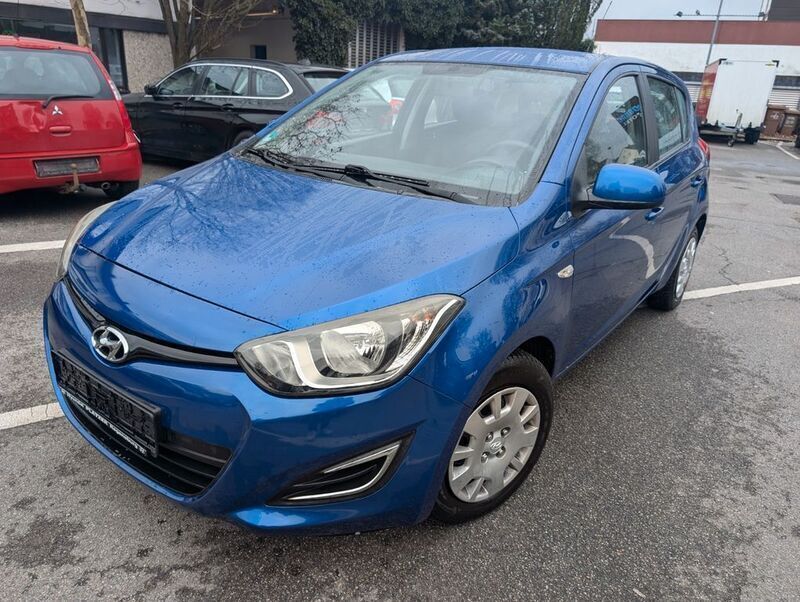 Blau Gebraucht 2012 Hyundai i20 Classic Limousine | 3.980 € (Fairer Preis) - Bild 1/4
