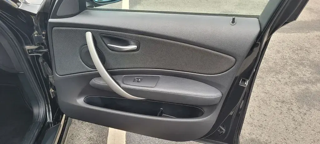 Gebraucht BMW 118 143 PS (105 kW) 2007 Schwarz Kleinwagen