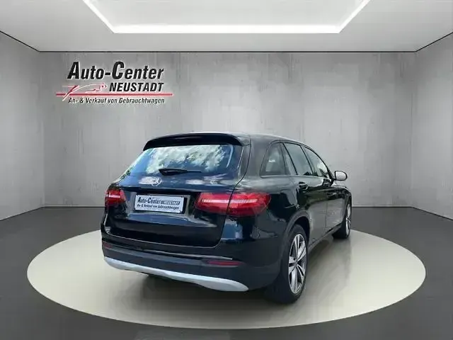 Gebraucht Mercedes GLC350 258 PS (189 kW) 2018 Schwarz SUV