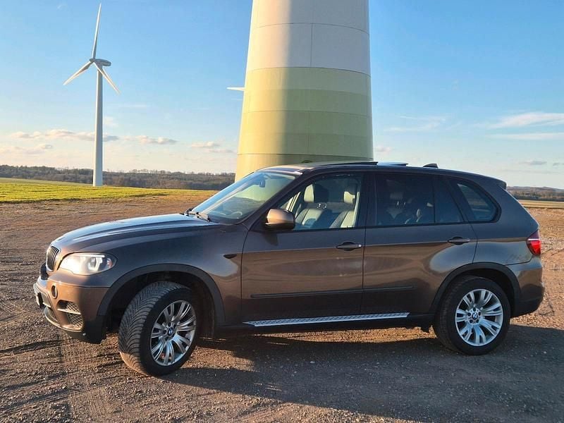 Gebraucht BMW X5 306 PS (225 kW) 2010 Braun SUV