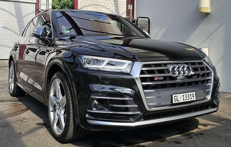 Schwarz Gebraucht 2018 Audi SQ5 SUV | 30.990 € (Etwas zu teuer) - Bild 1/4