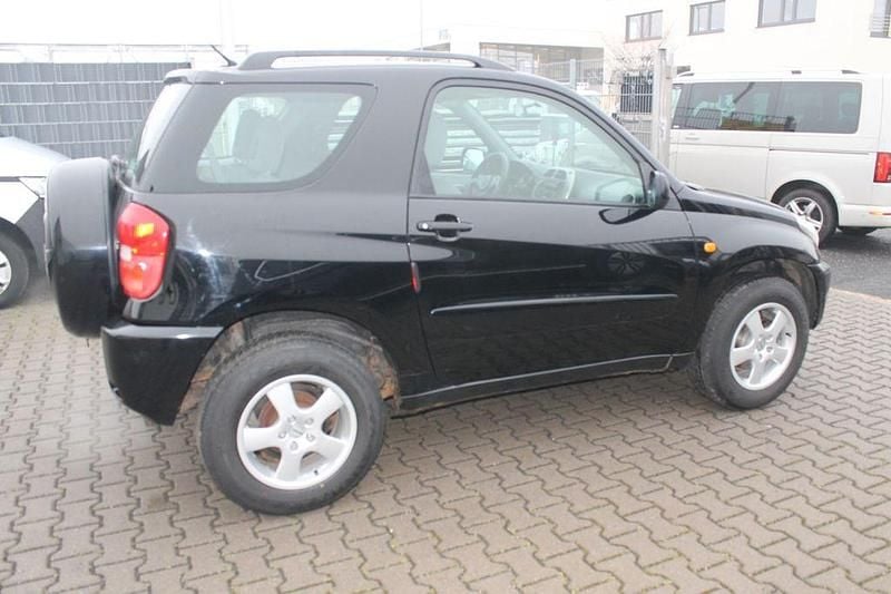Gebraucht Toyota RAV4 150 PS (110 kW) 2002 Schwarz SUV