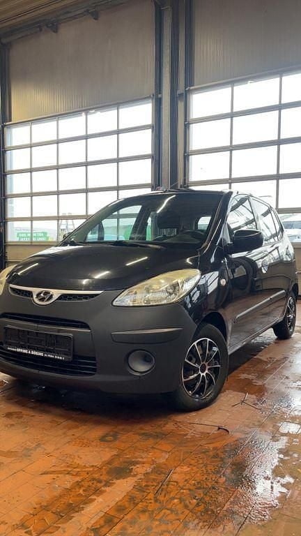 Gebraucht Hyundai i10 67 PS (49 kW) 2010 Schwarz Kleinwagen