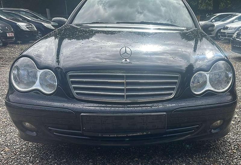 Schwarz Gebraucht 2006 Mercedes C220 Kombi | 2.850 € (Etwas zu teuer) - Bild 1/4