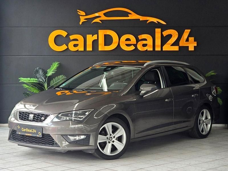 Grau Gebraucht 2016 Seat Leon ST FR-Line Kombi | 9.999 € (Superpreis) - Bild 1/4