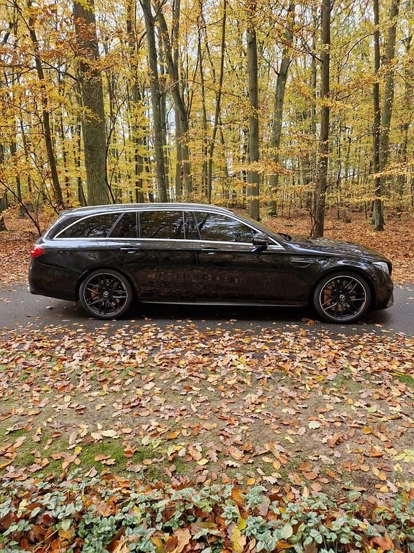 Gebraucht Mercedes E63S AMG AMG 612 PS (450 kW) 2018 Schwarz Kombi