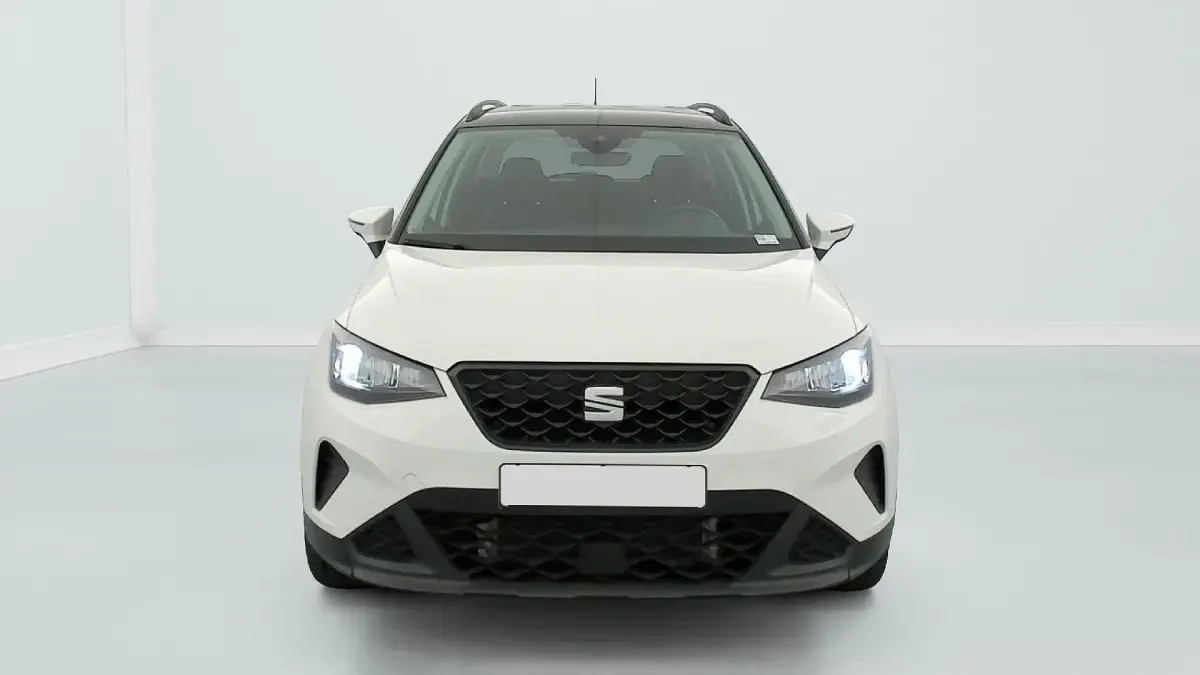 Gebraucht Seat Arona Business 110 PS (80 kW) 2024 (blanc candy toit noir) SUV