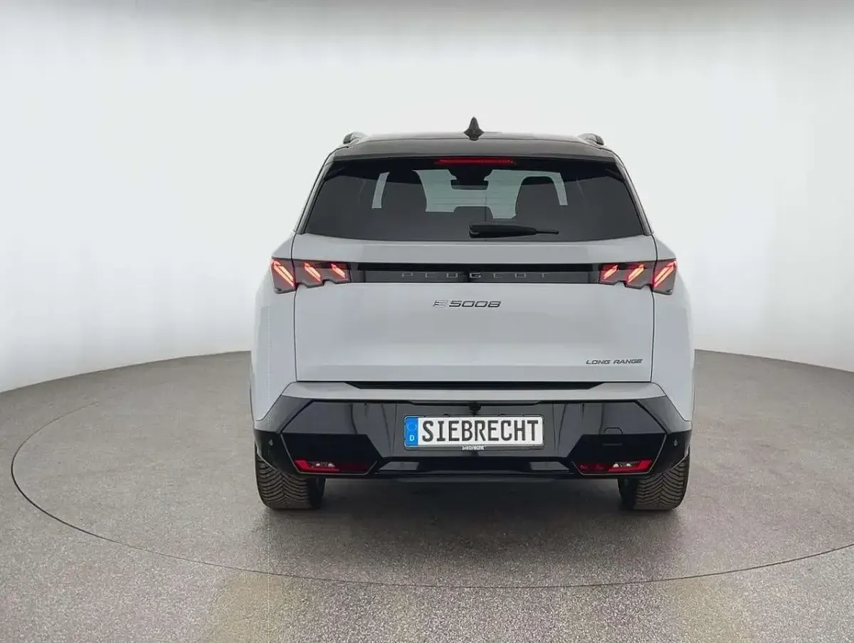Neu Peugeot e-5008 Long Range 169 kW (231 PS) 2026 Weiß SUV