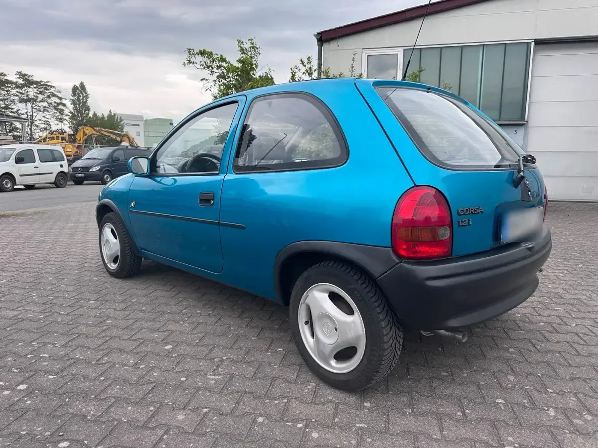 Gebraucht Opel Corsa 45 PS (33 kW) 1993 Grün Kleinwagen