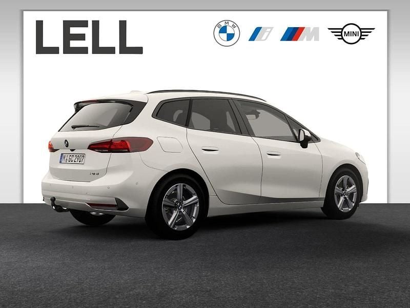 Neu BMW 216 Active Tourer Shadowline 122 PS (89 kW) 2026 Weiß Van / Kleinbus