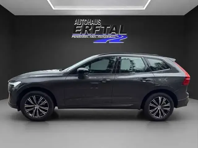 Gebraucht Volvo XC60 145 PS (106 kW) 2021 SUV
