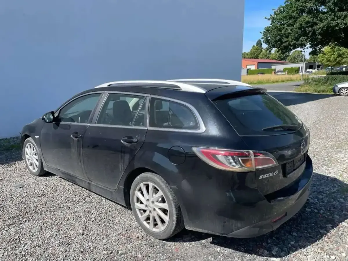 Usata Mazda 6 Active 129 CV (94 kW) 2010 Nero Station wagon