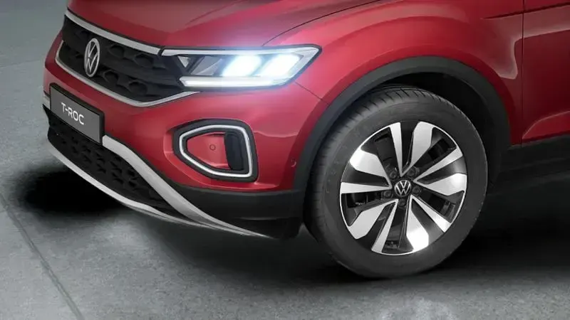 Gebraucht VW T-Roc 150 PS (110 kW) 2025 Rot SUV