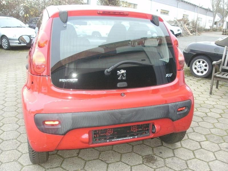 Gebraucht Peugeot 107 Filou 68 PS (50 kW) 2010 Rot Kleinwagen