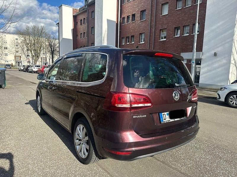 Gebraucht VW Sharan Highline 150 PS (110 kW) 2016 Rot Van / Kleinbus