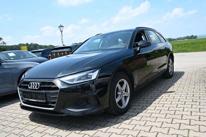 Schwarz Gebraucht 2022 Audi A4 Basis Kombi | 18.600 € (Superpreis) - Bild 1/4