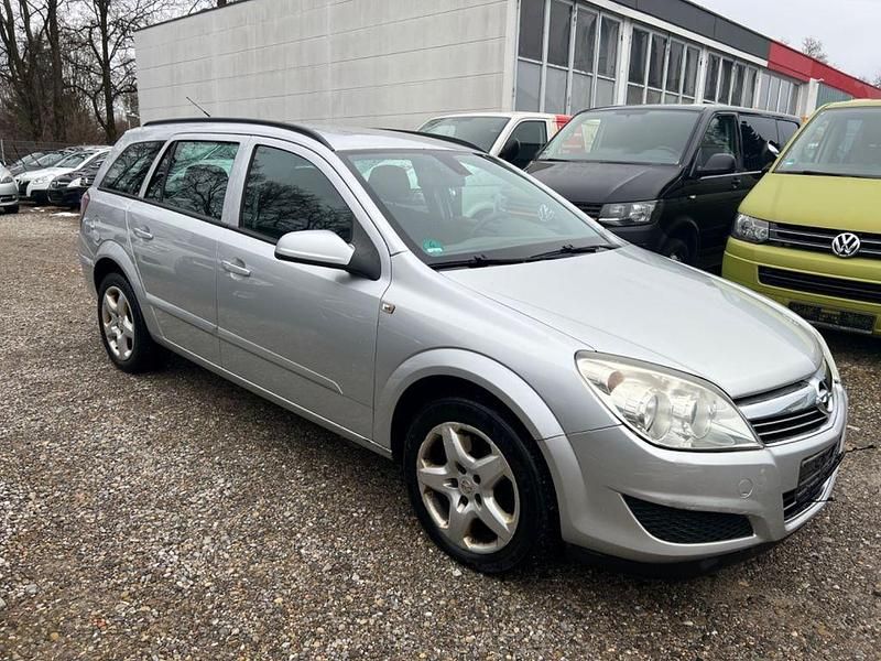 Gebraucht Opel Astra Edition 101 PS (74 kW) 2007 Silber Limousine