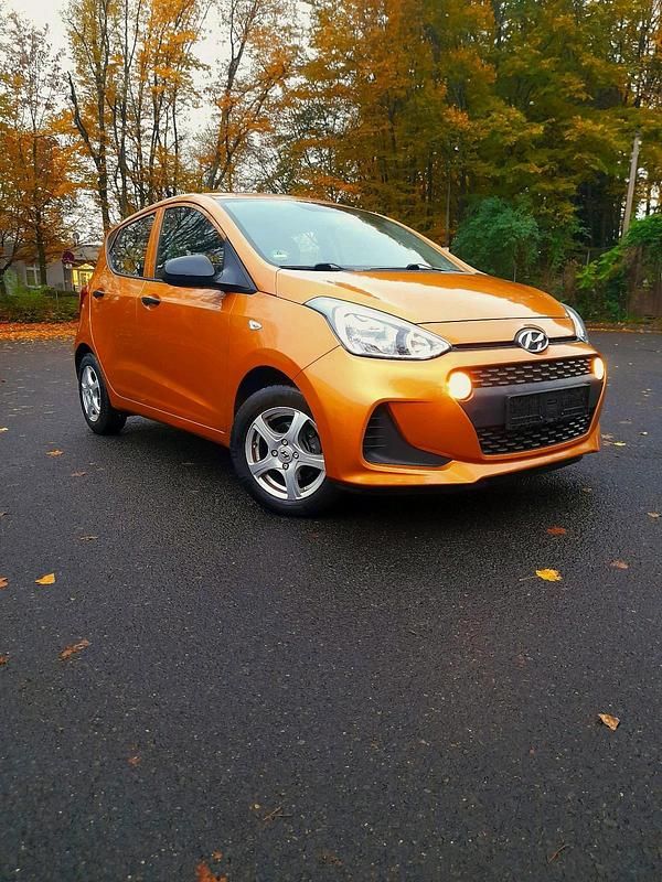 Orange Gebraucht 2018 Hyundai i10 Kleinwagen | 6.500 € (Guter Preis) - Bild 1/4