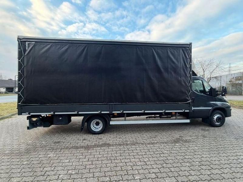 Gebraucht Iveco Daily 180 PS (132 kW) 2020 Grau Van
