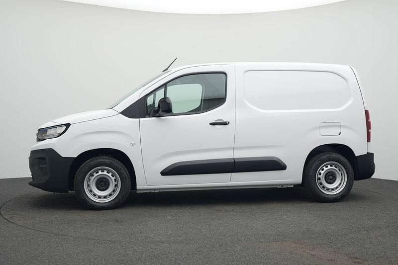 Gebraucht Peugeot Partner 102 PS (75 kW) 2025 Lackierung weiss icy/typ aussenverkleidung spiegel flach standard Van / Kleinbus