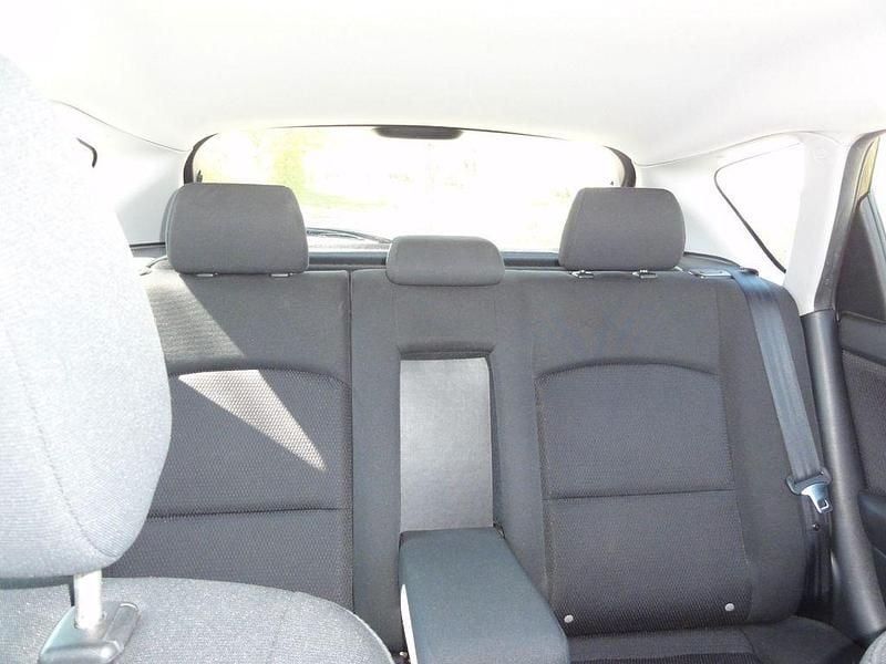 Usata Mazda 3 105 CV (77 kW) 2007 Viola Berlina