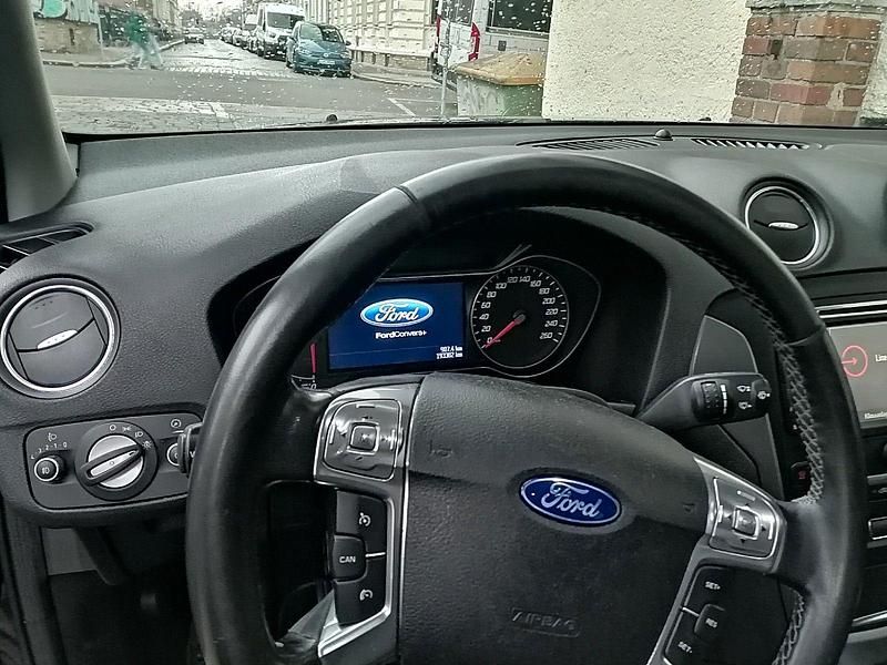 Gebraucht Ford Mondeo 241 PS (177 kW) 2011 Schwarz Kombi