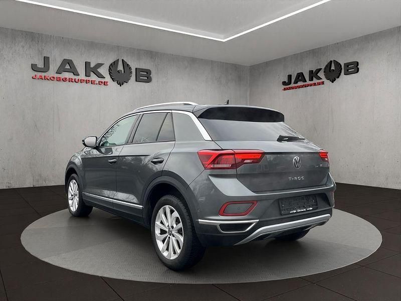 Gebraucht VW T-Roc Style 150 PS (110 kW) 2025 Grau SUV