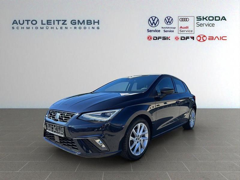 Asphaltblau (metallic) Gebraucht 2022 Seat Ibiza FR Limousine | 18.330 € (Fairer Preis) - Bild 1/4